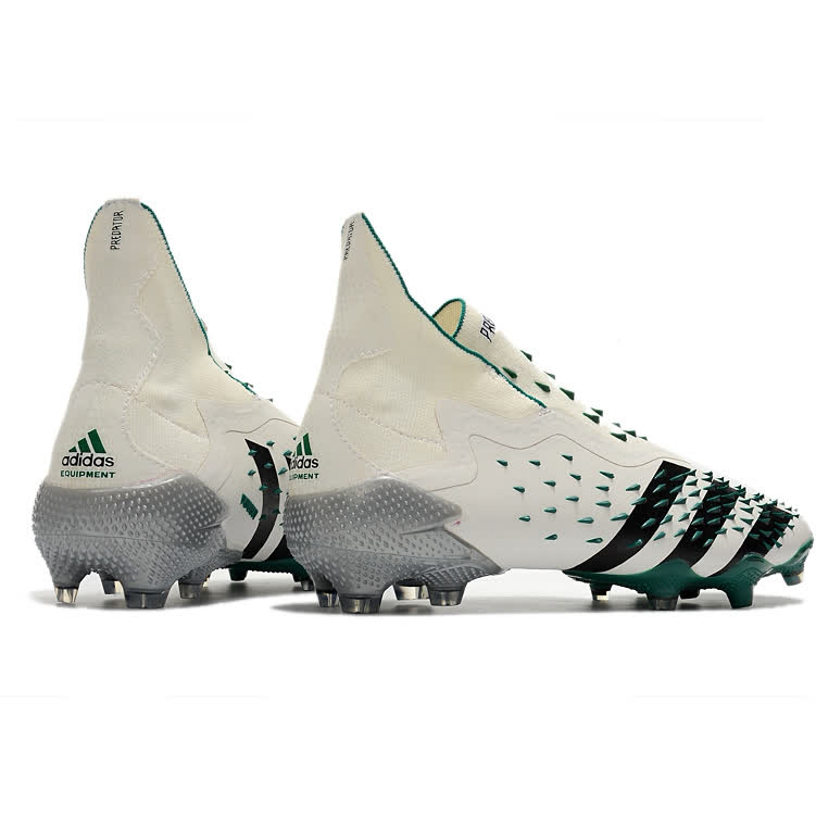Chuteira Campo ADIDAS Predator Freak+ FG EQT
