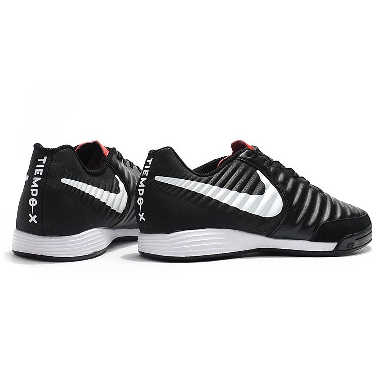 Chuteira Futsal NIKE Tiempo Legend 7 Academy